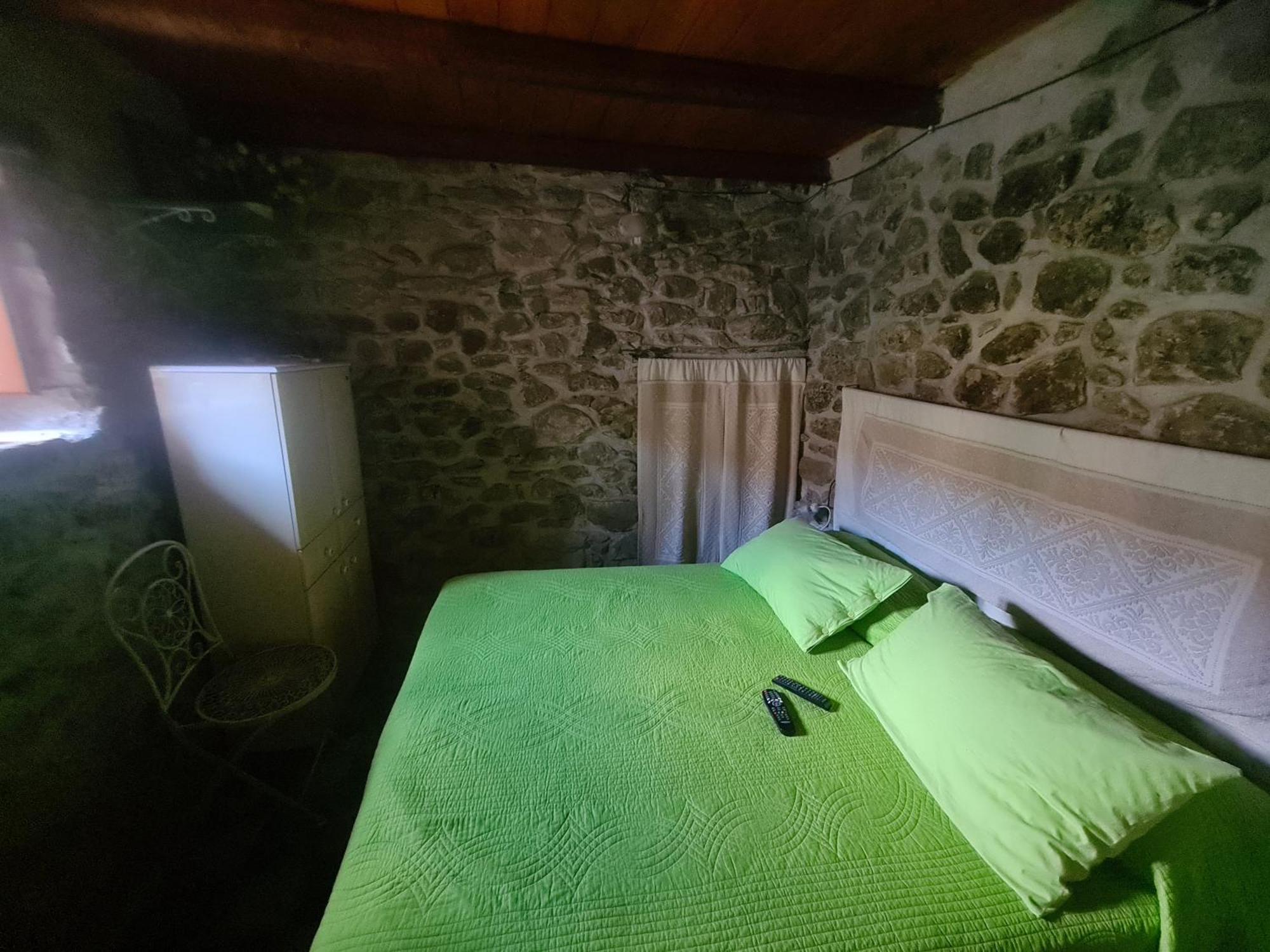 Vila Casa Di Pietra Usellus Exteriér fotografie
