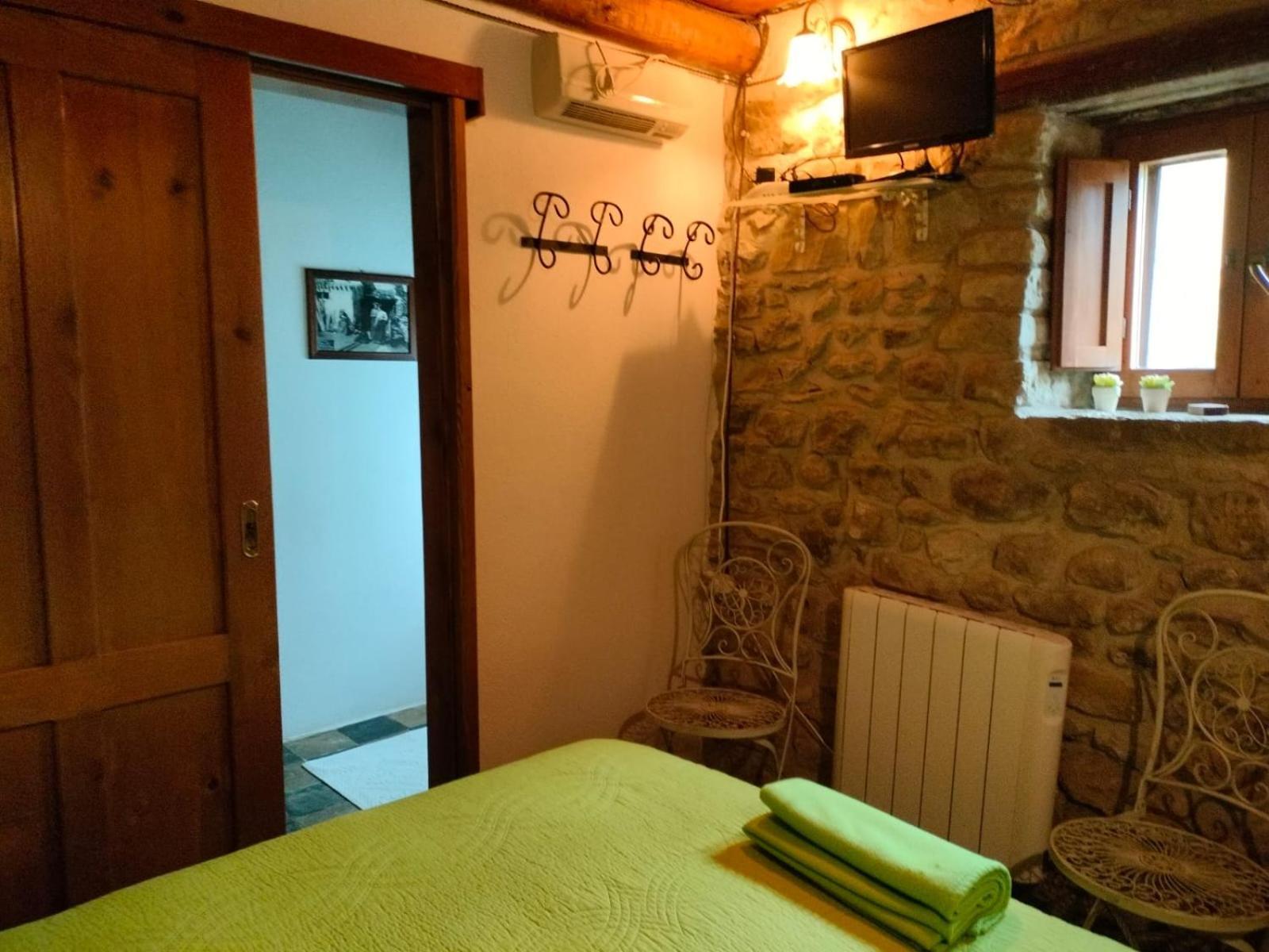 Vila Casa Di Pietra Usellus Exteriér fotografie